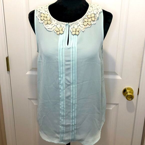 Lauren Conrad blue sleeveless top w/ pearl collar - Picture 1 of 15